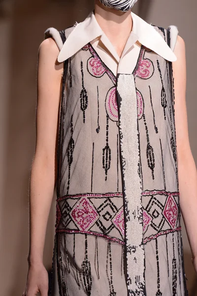 Look 9